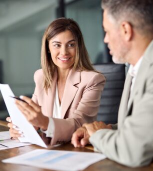 Female,Lawyer,Or,Financial,Advisor,Consulting,Older,Male,Client,Investor